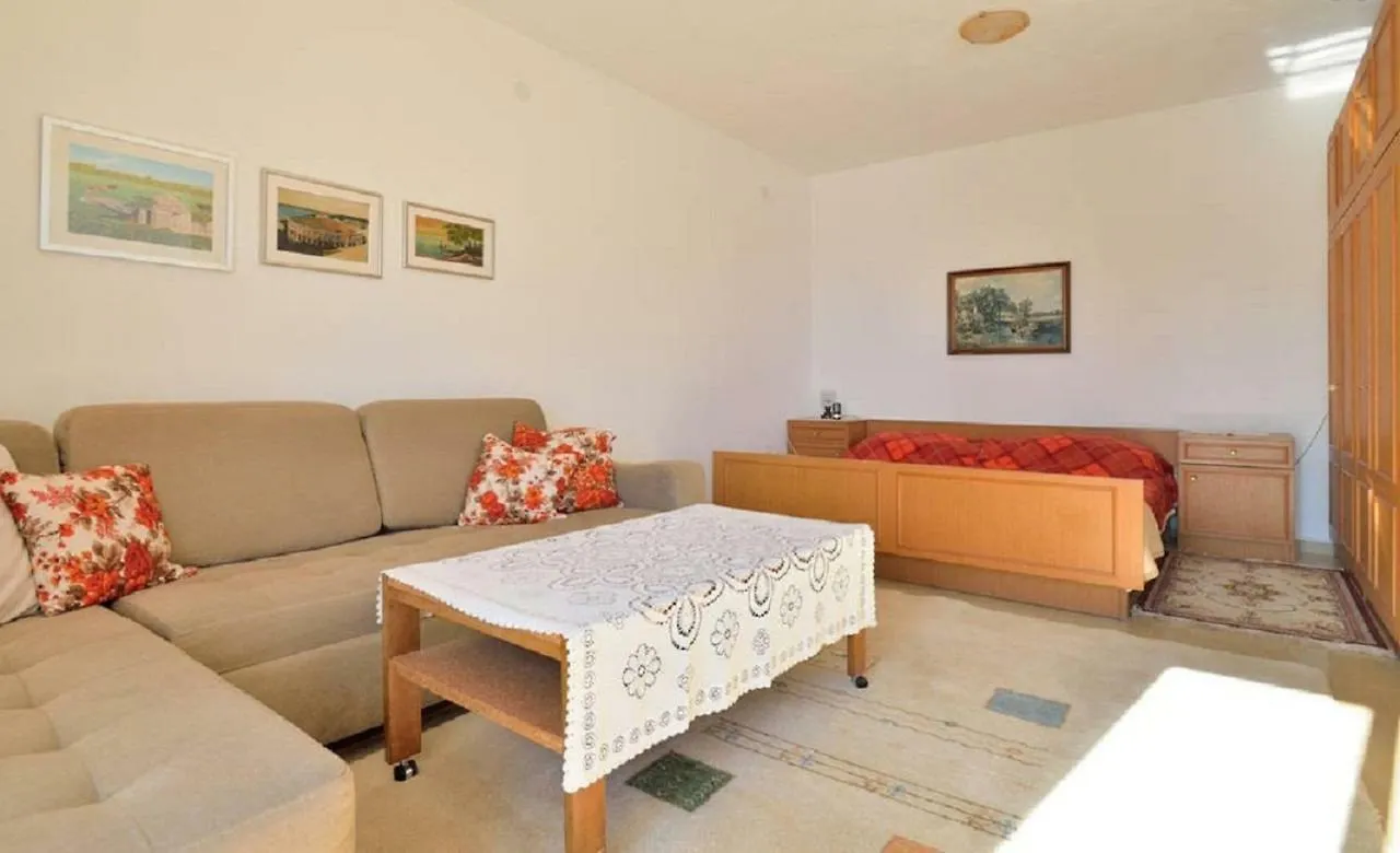 Daire Iva Apartments&Bikes Pula